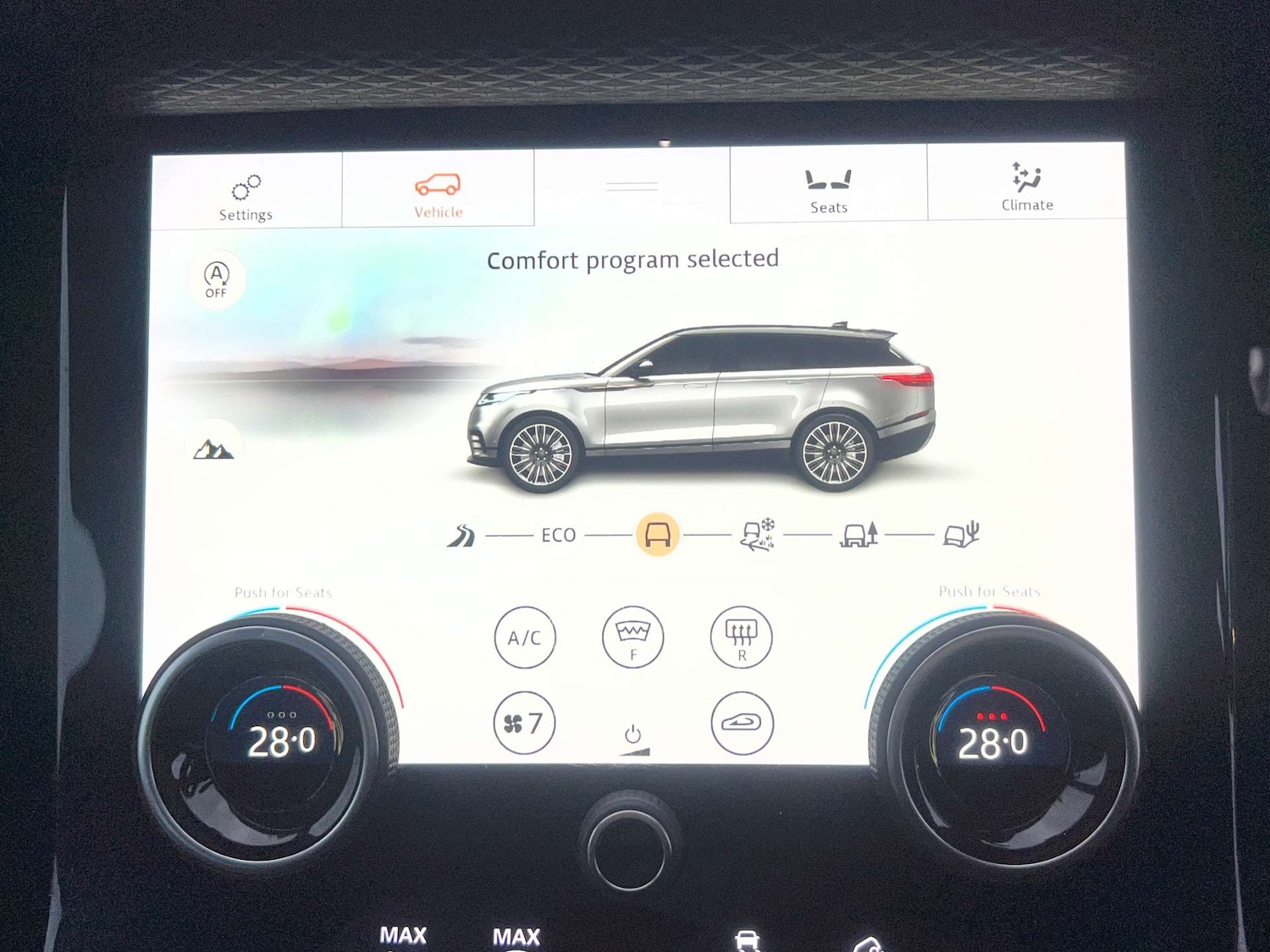 Used Land Rover Range Rover Velar 2018 for sale - 77328552: Photo 44