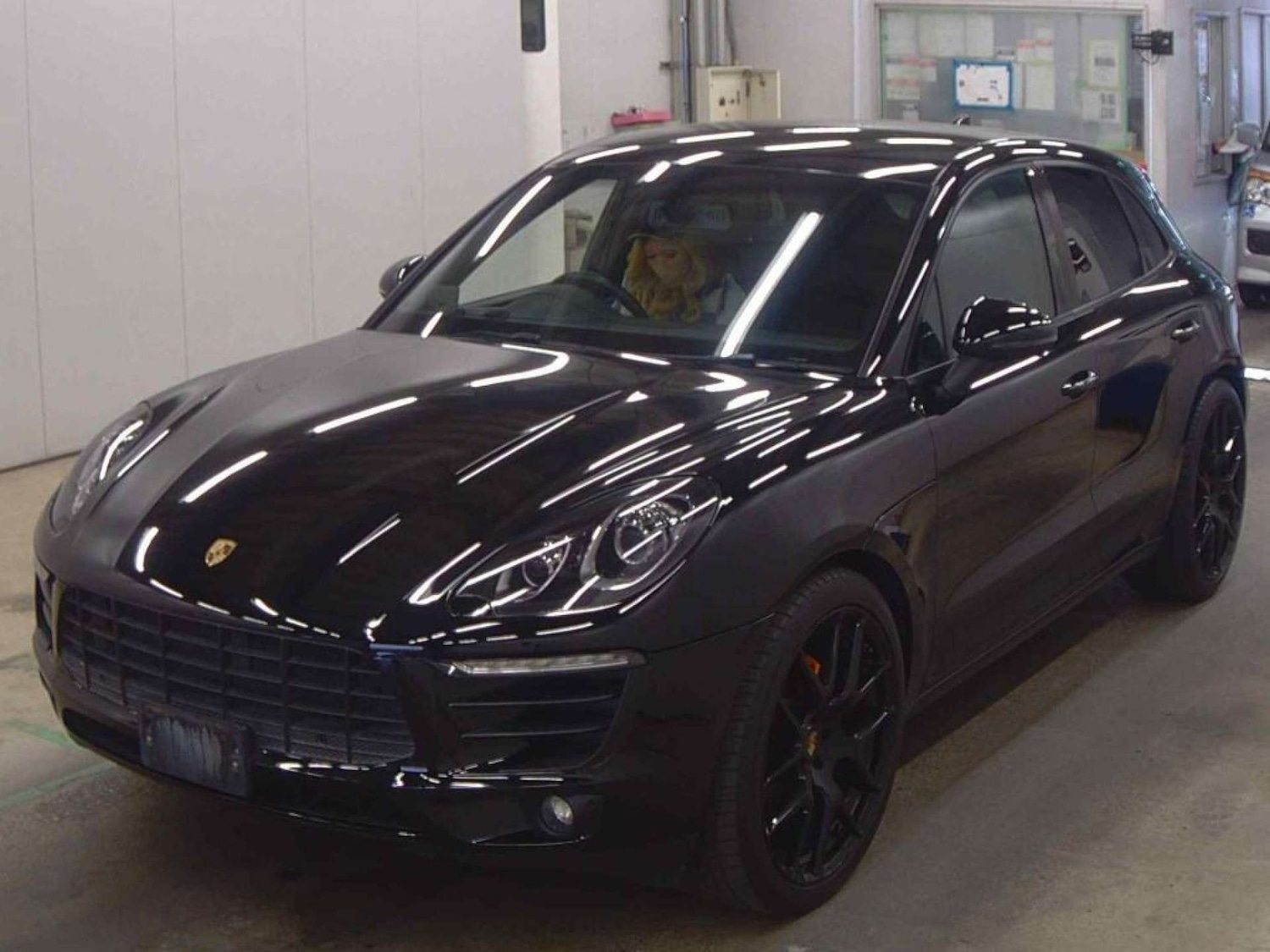 Used Porsche Macan 2015 for sale - 78179673: Photo 3