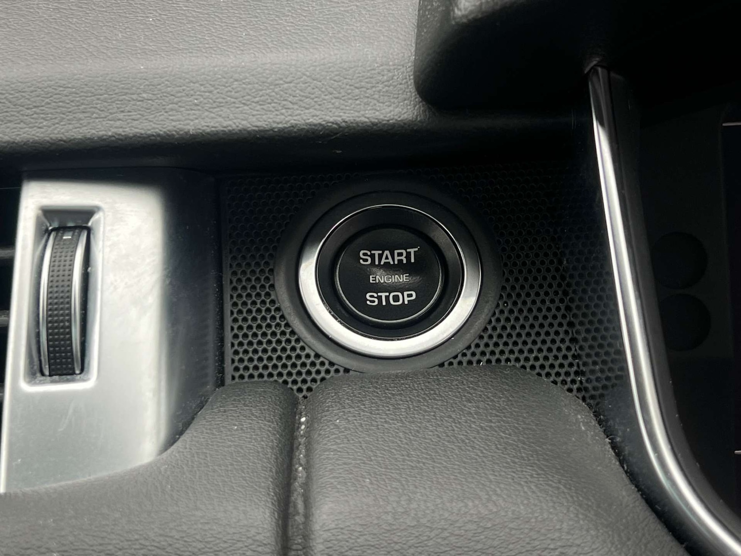 Used Land Rover Range Rover Sport 2019 for sale - 76776851: Photo 28