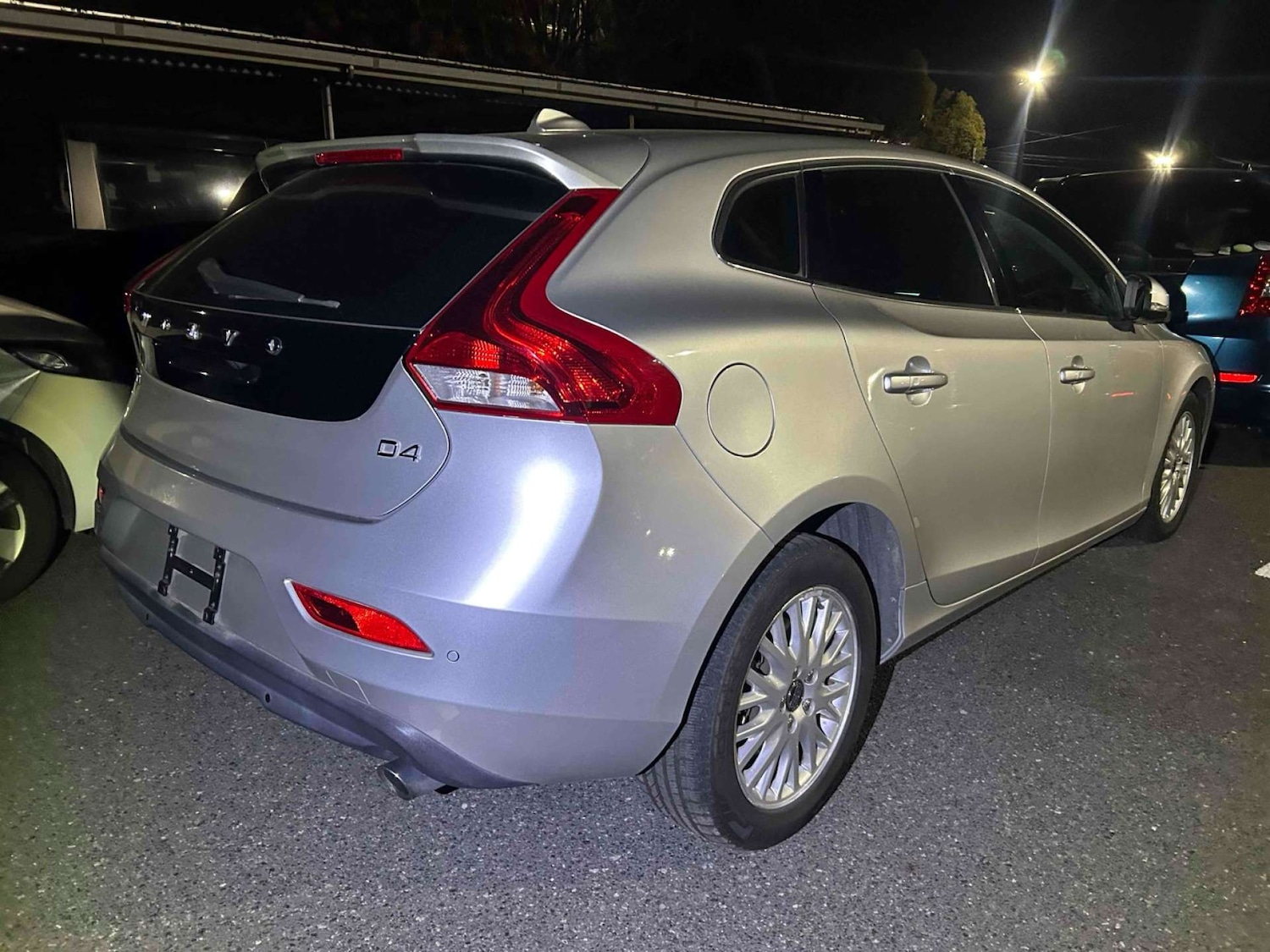 Used Volvo V40 2016 for sale - 78176822: Photo 5