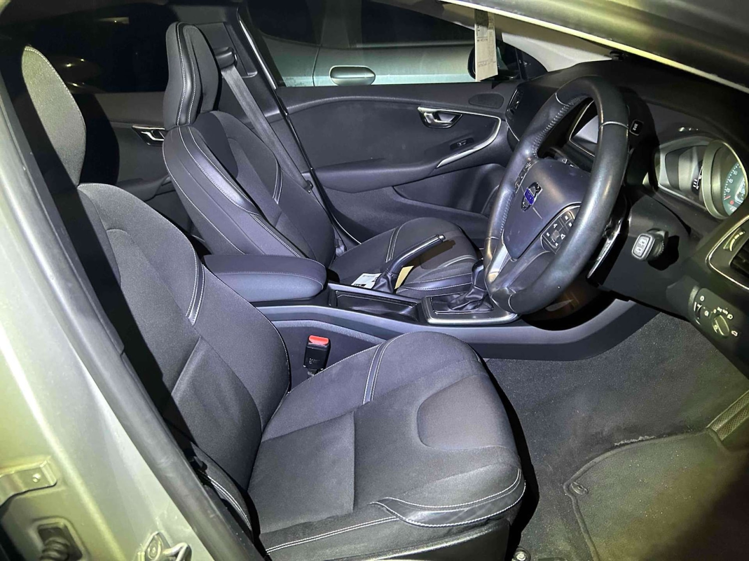 Used Volvo V40 2016 for sale - 78176822: Photo 7