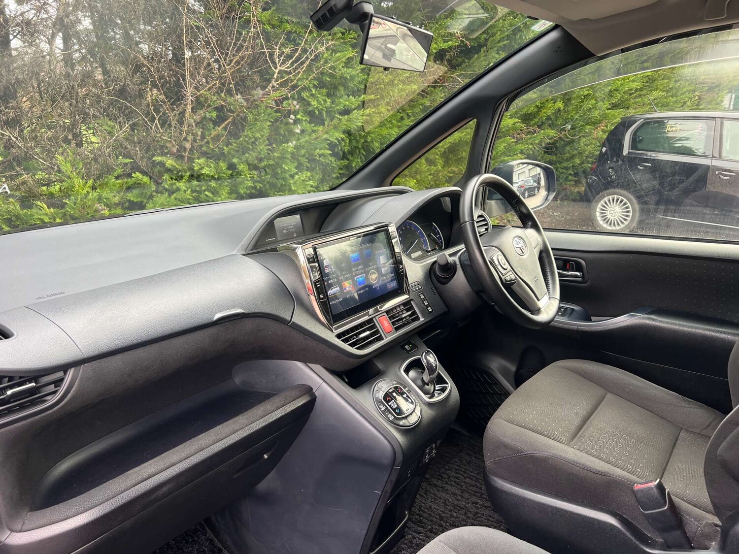 Used Toyota Voxy 2015 for sale - 78182034: Photo 20