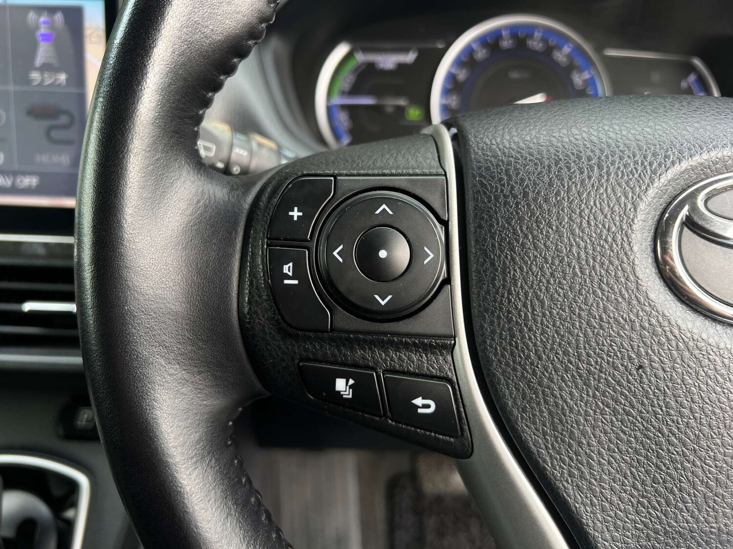 Used Toyota Voxy 2015 for sale - 78182034: Photo 24