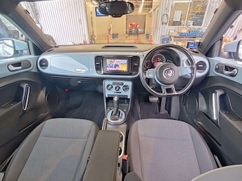 Used Volkswagen Beetle 2015 for sale - 79459561: Photo