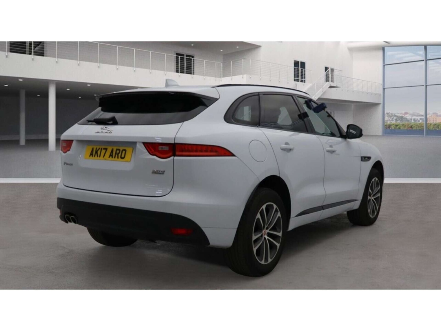 Used Jaguar F-Pace 2017 for sale - 77880456: Photo 9