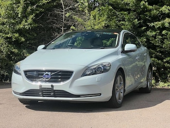 Used Volvo V40 2013 for sale - 79558050: Photo