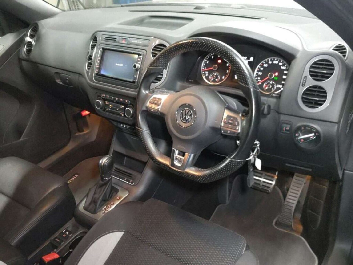 Used Volkswagen Tiguan 2015 for sale - 78165502: Photo 16