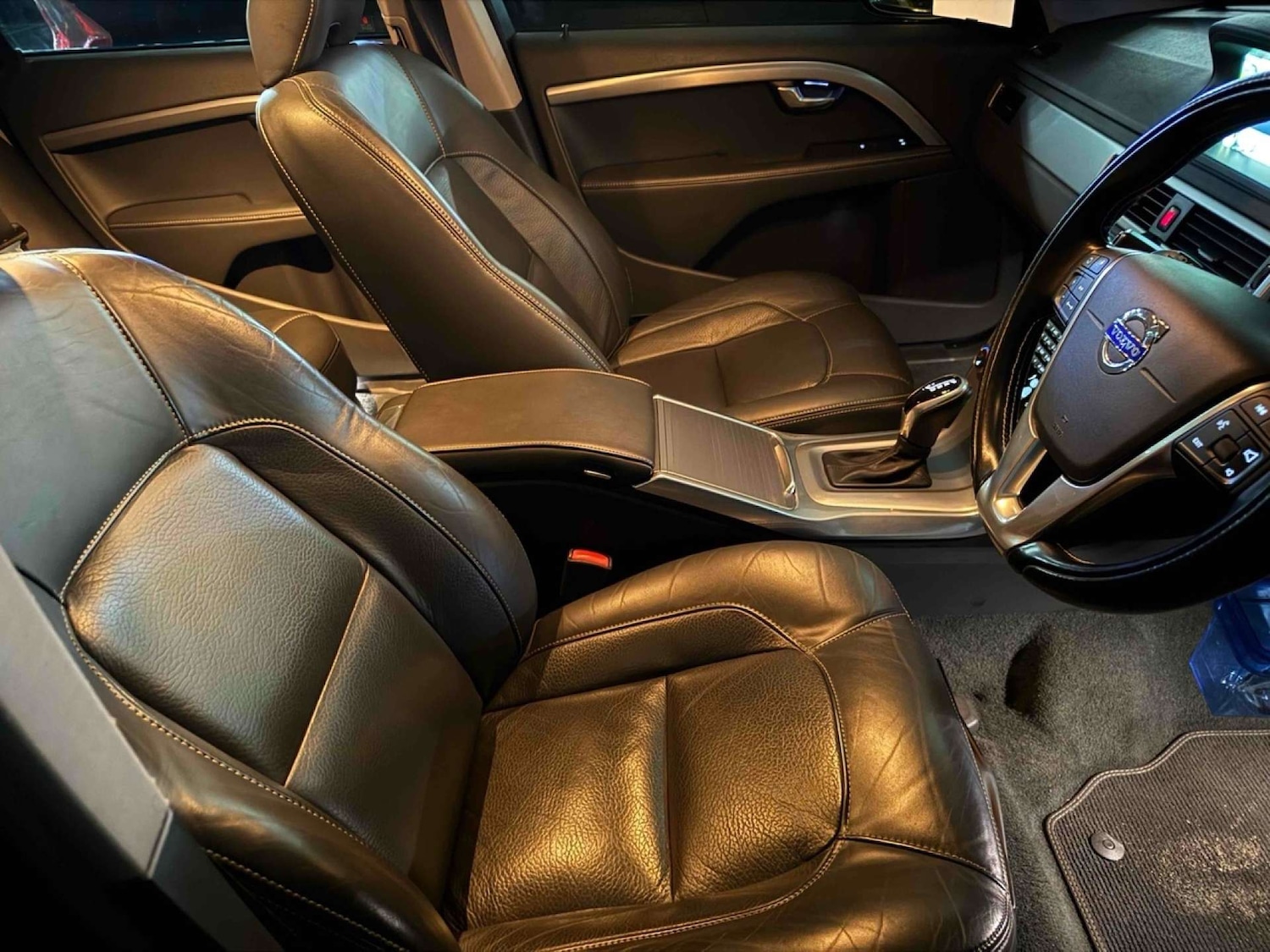 Used Volvo XC70 2015 for sale - 77364258: Photo 13