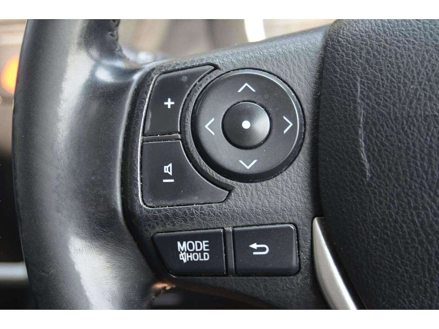 Used Toyota Auris 2015 for sale - 76776891: Photo 28