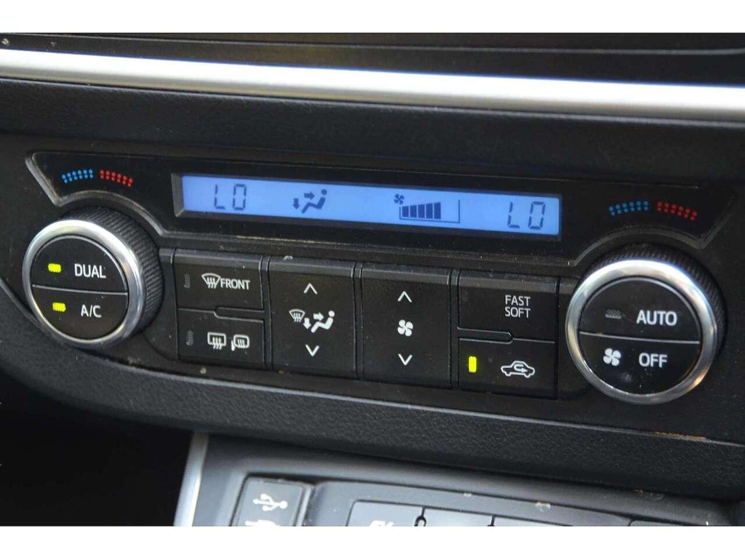 Used Toyota Auris 2015 for sale - 76776891: Photo 36