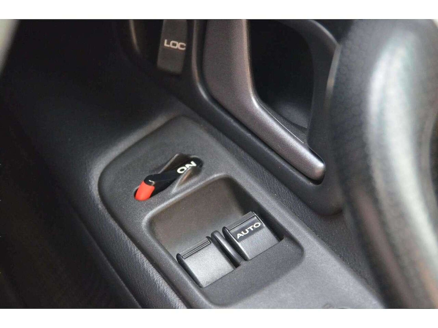 Used Honda S2000 2005 for sale - 76776870: Photo 17