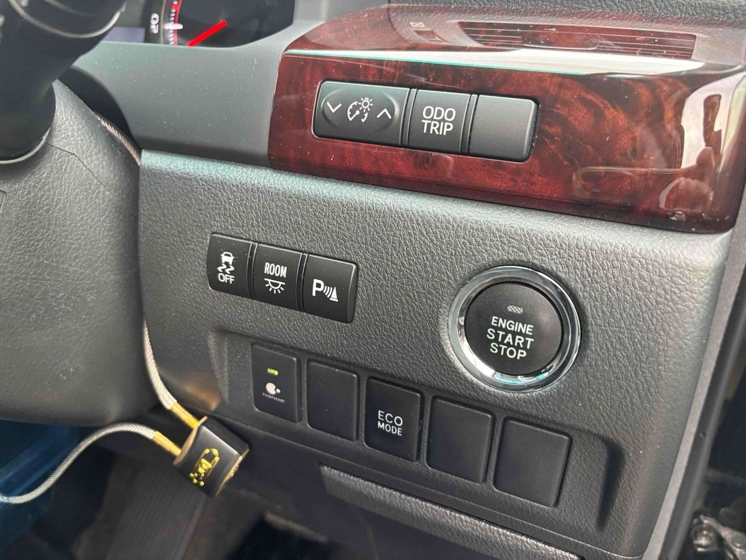 Used Toyota Vellfire 2013 for sale - 76983902: Photo 15