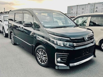 2014 - TOYOTA 2.0 AUTO VOXY ZS 7 SEATER 5-Door