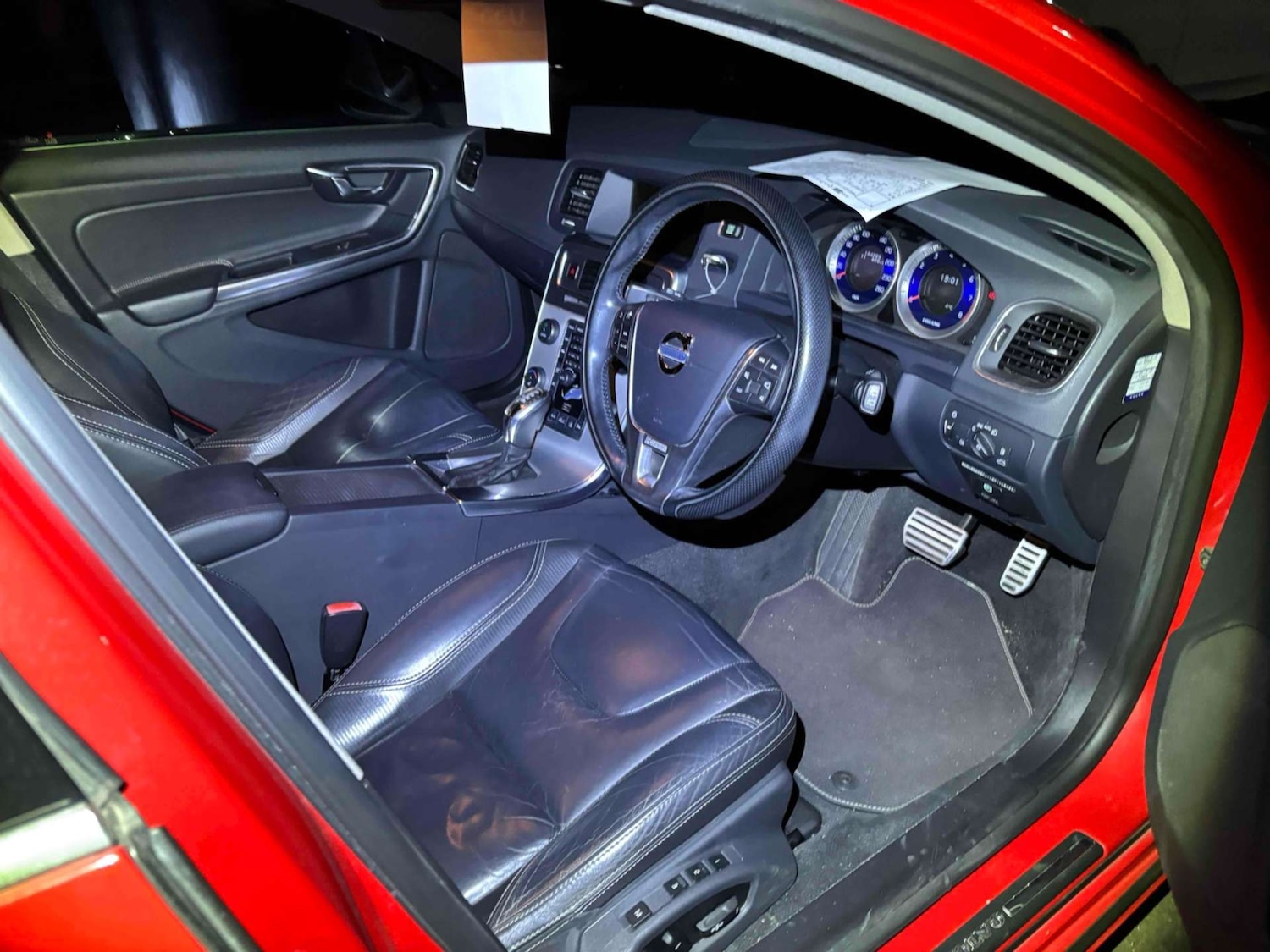 Used Volvo V60 2013 for sale - 77850629: Photo 13