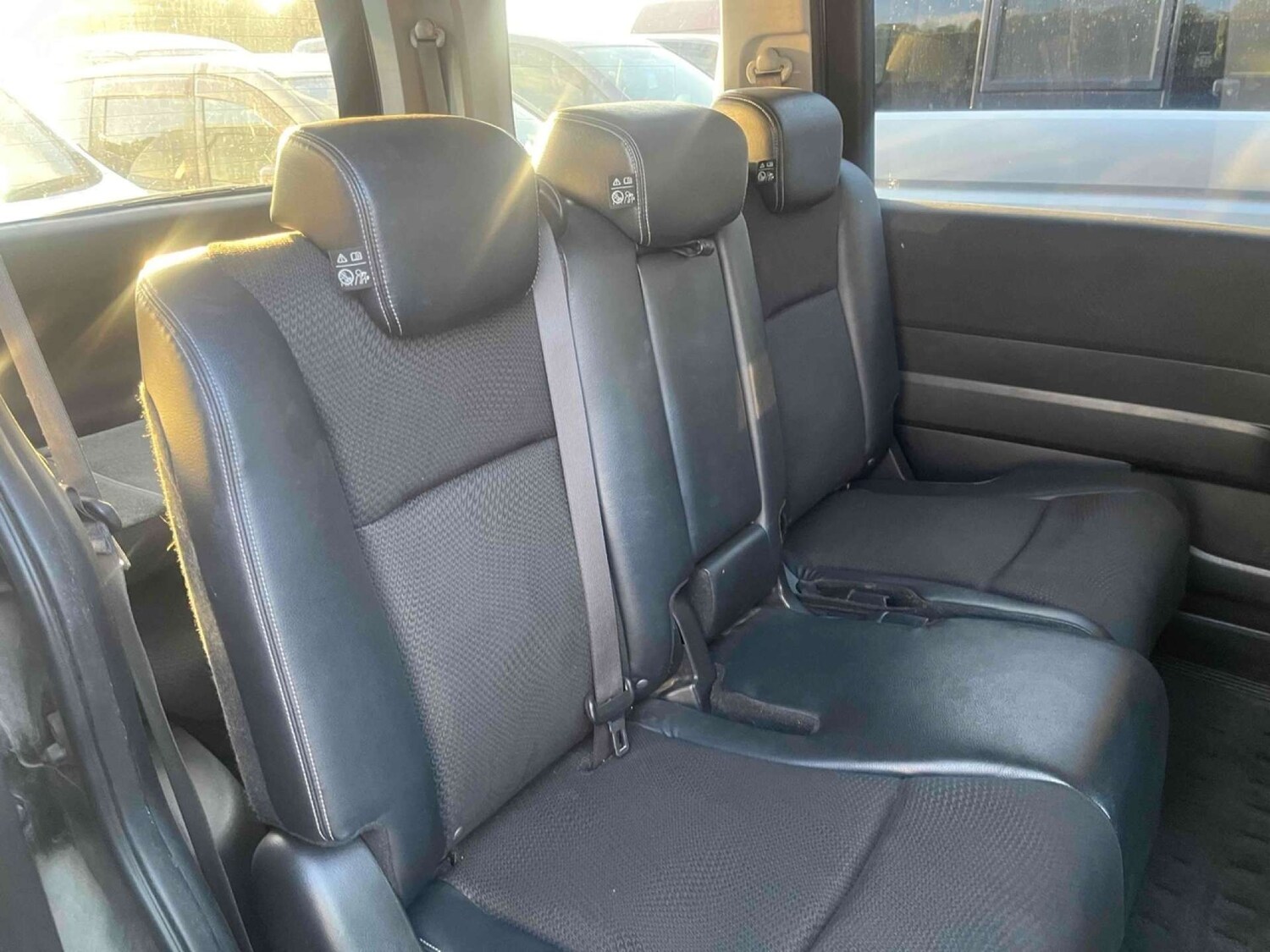 Used Honda Stepwagon 2014 for sale - 77364245: Photo 15