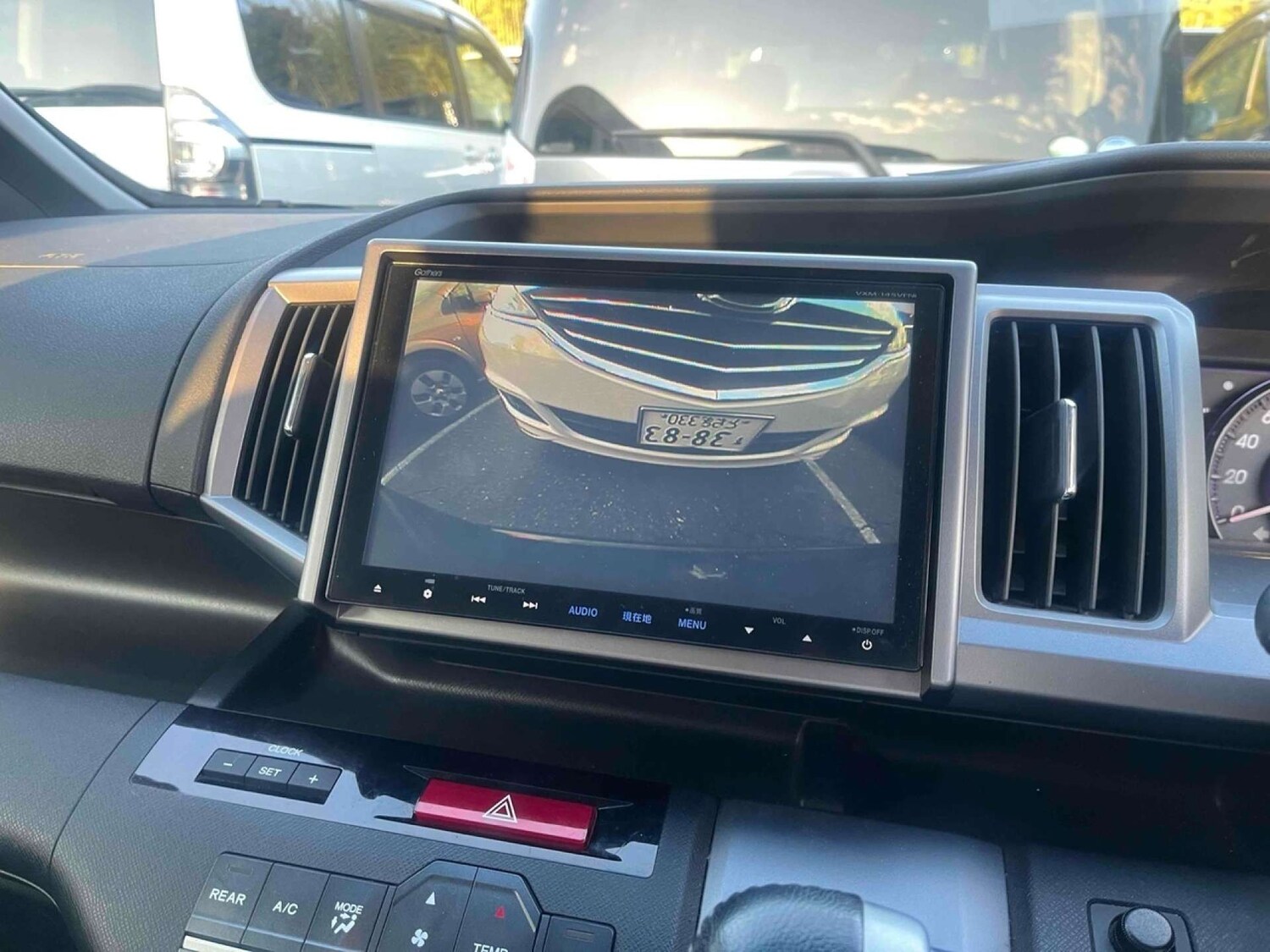 Used Honda Stepwagon 2014 for sale - 77364245: Photo 17