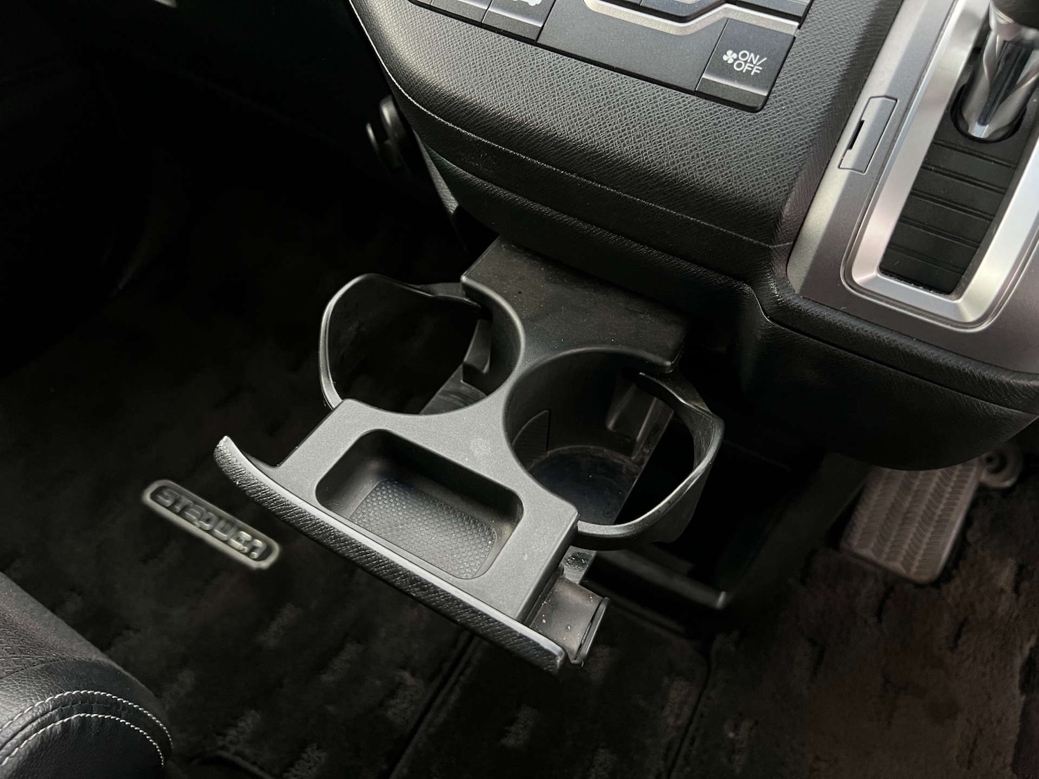 Used Honda Stepwagon 2014 for sale - 77364245: Photo 37