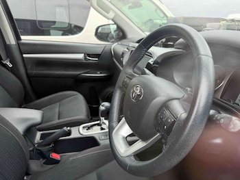 Used Toyota Hilux 2022 for sale - 79437462: Photo