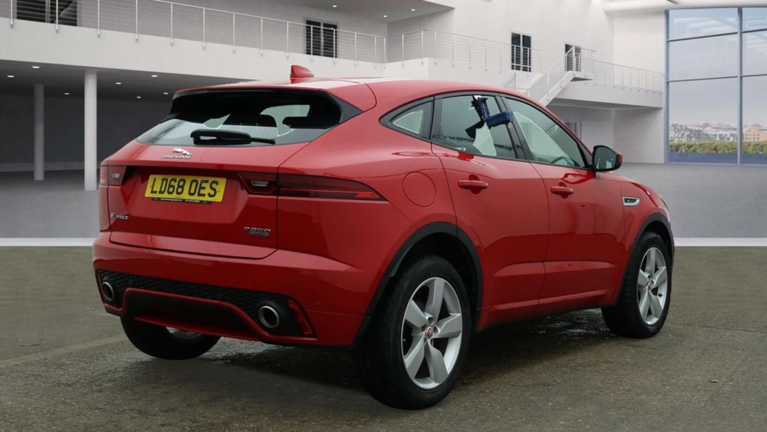 Used Jaguar E-Pace 2018 for sale - 76776992: Photo 10