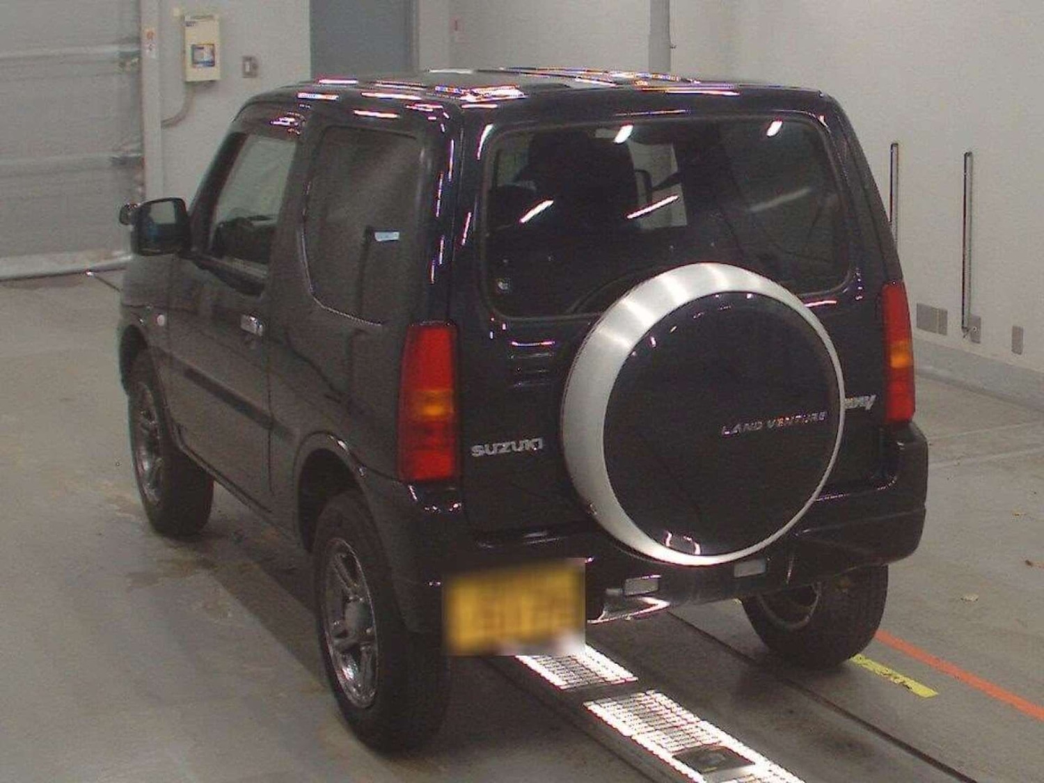 Used Suzuki Jimny 2015 for sale - 76959831: Photo 5