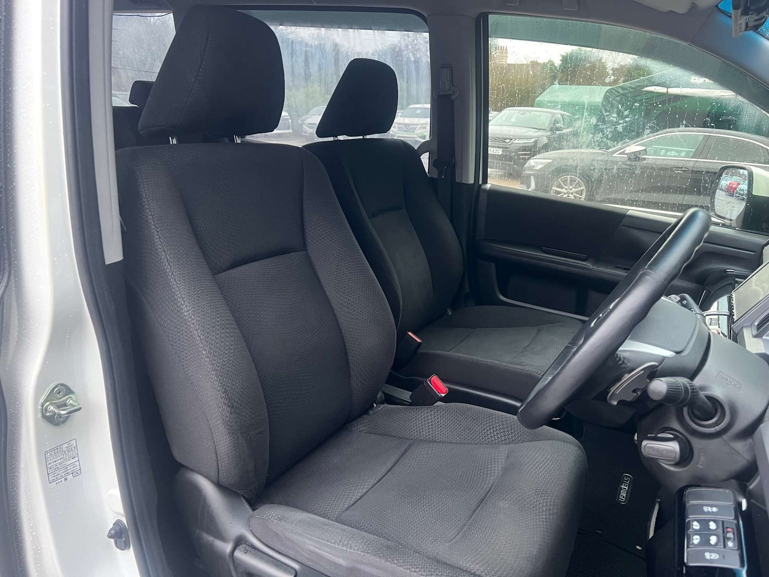 Used Honda Stepwagon 2014 for sale - 77762388: Photo 13