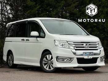 Used Honda Stepwagon 2014 for sale - 77762388: Photo