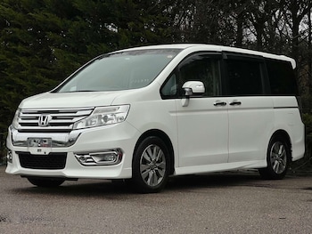 Used Honda Stepwagon 2014 for sale - 77762388: Photo