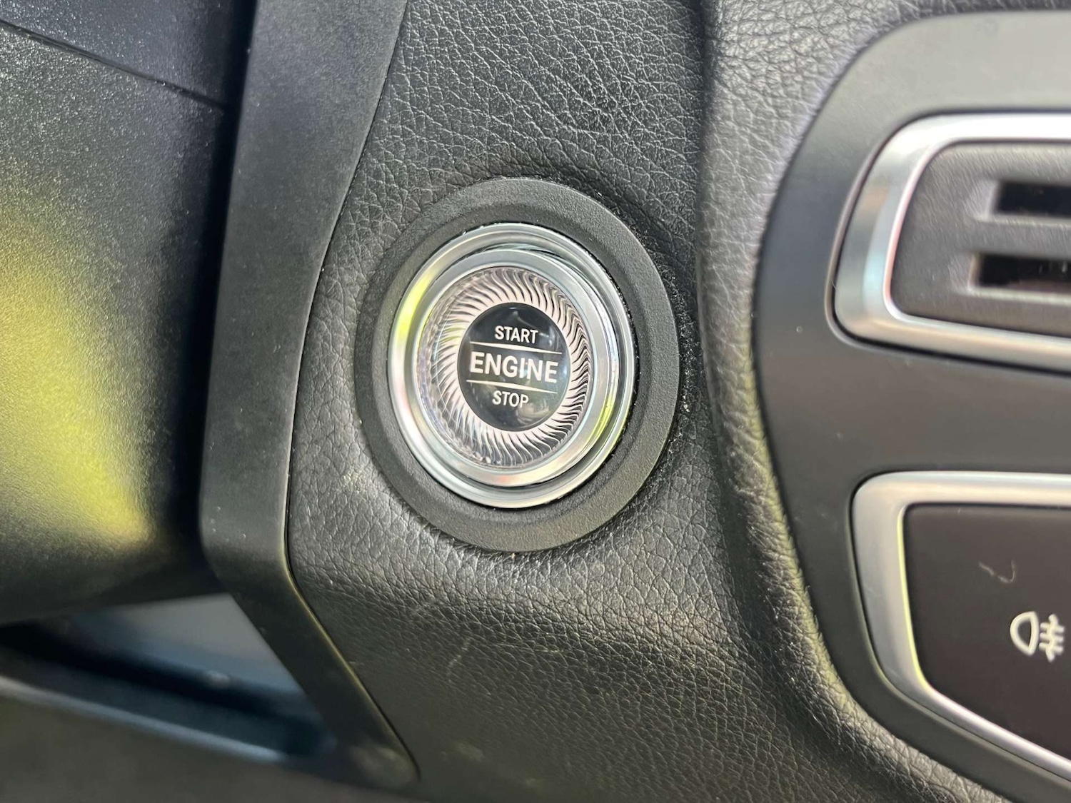 Used Mercedes-Benz C Class 2019 for sale - 76776862: Photo 29