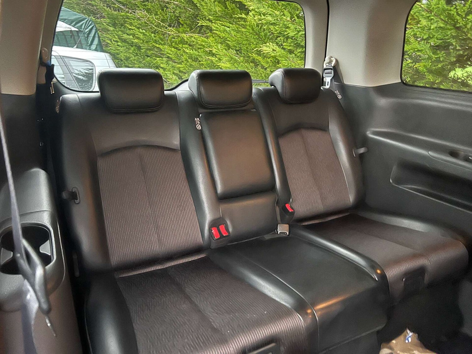 Used Nissan Elgrand 2014 for sale - 77618893: Photo 20