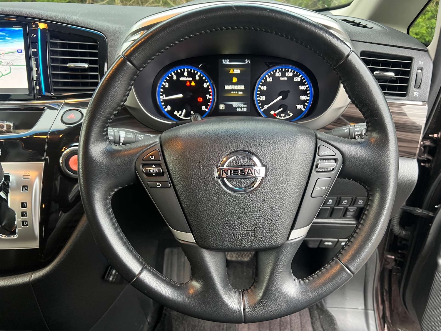 Used Nissan Elgrand 2014 for sale - 77618893: Photo 24