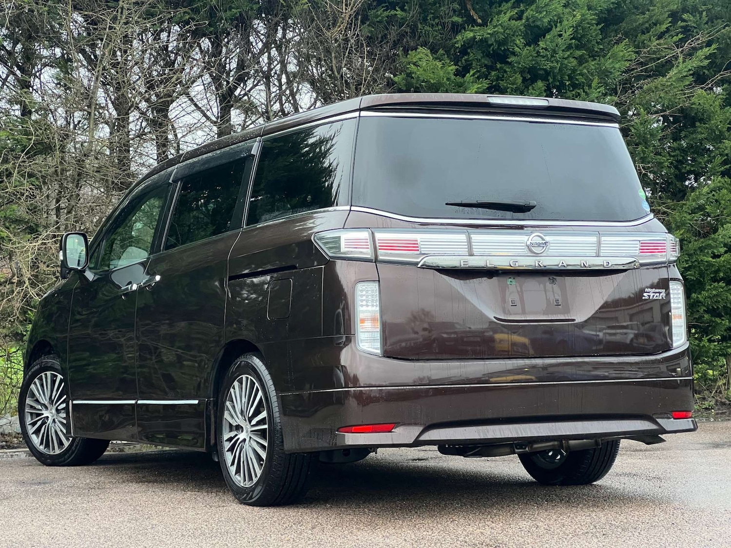 Used Nissan Elgrand 2014 for sale - 77618893: Photo 8