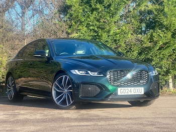 2024 - 2.0 D200 R-Dynamic HSE Black 4dr Auto