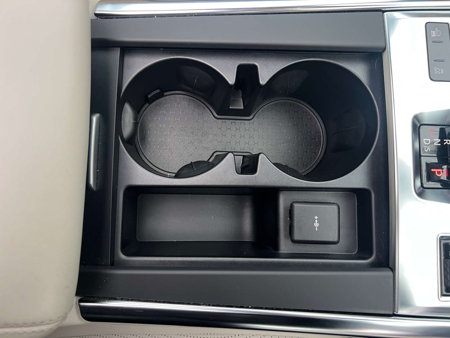 Used Jaguar XF 2024 for sale - 76933028: Photo 48