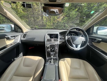 Used Volvo XC60 2015 for sale - 79437456: Photo