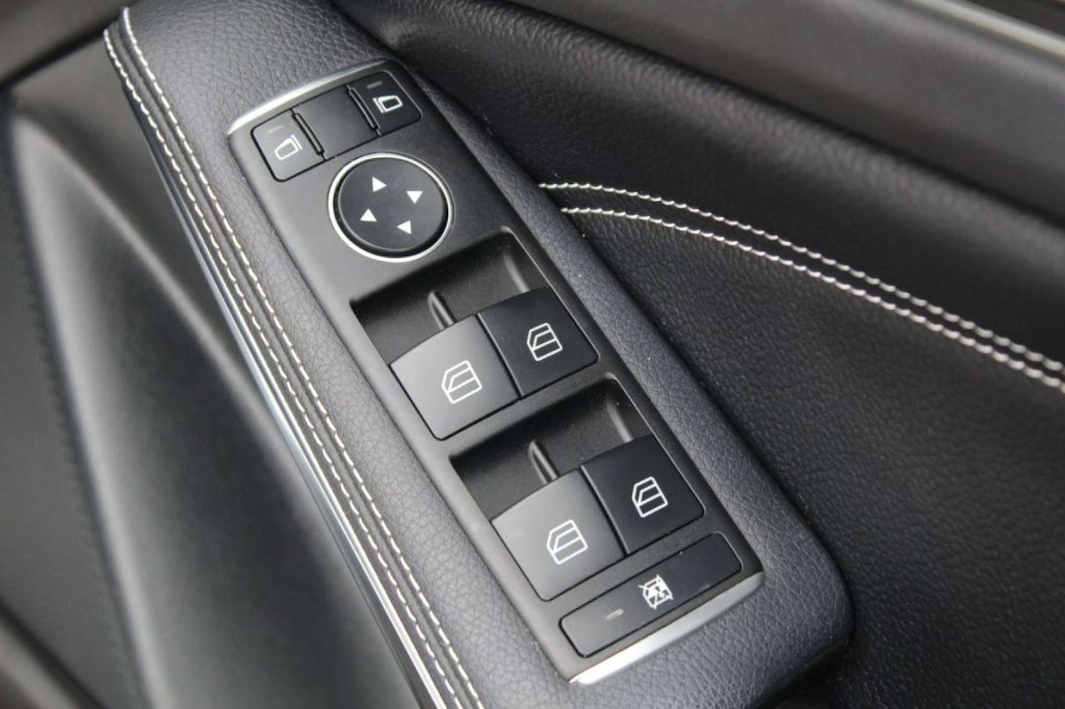 Used Mercedes-Benz GLA 2018 for sale - 76776842: Photo 19