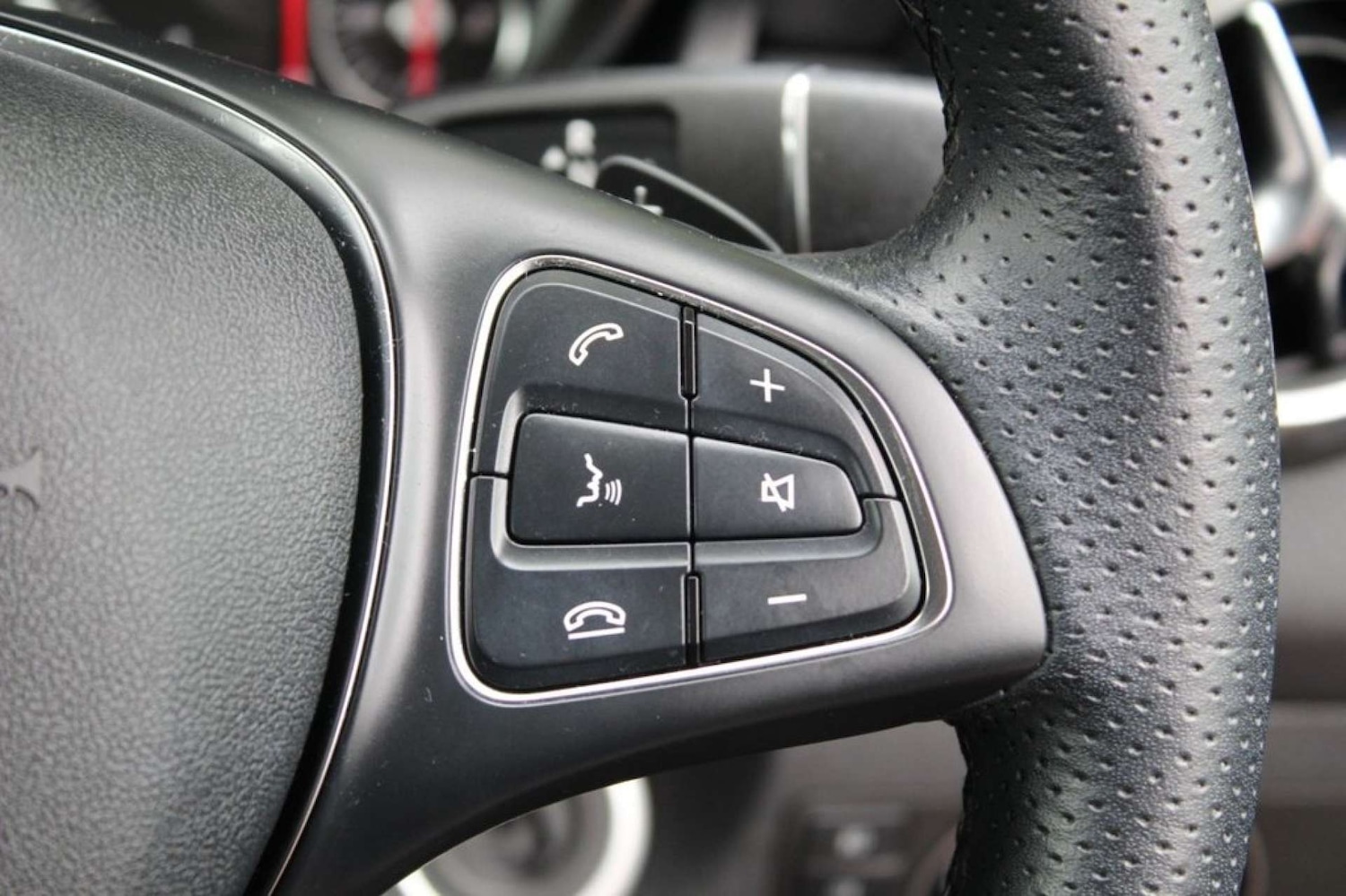 Used Mercedes-Benz GLA 2018 for sale - 76776842: Photo 29