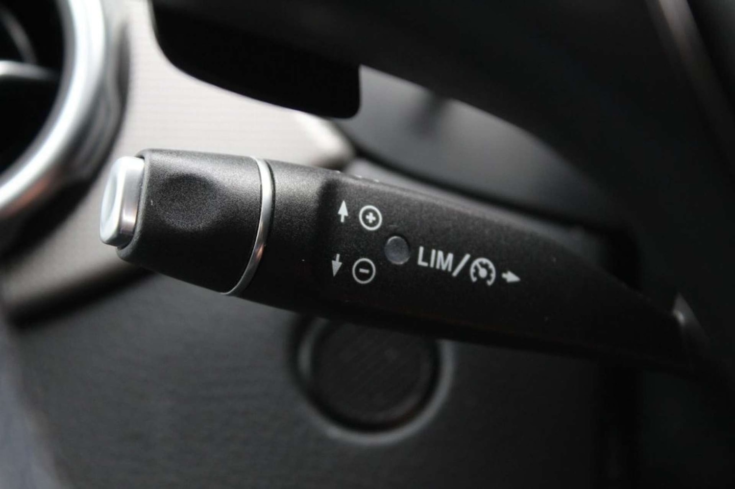 Used Mercedes-Benz GLA 2018 for sale - 76776842: Photo 30