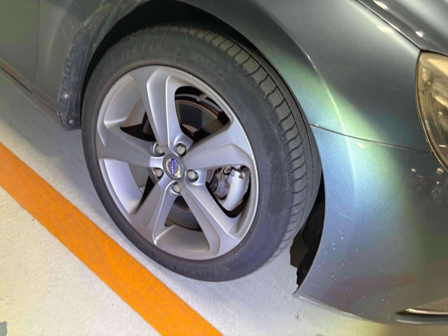 Used Volvo V40 2015 for sale - 77762362: Photo 26