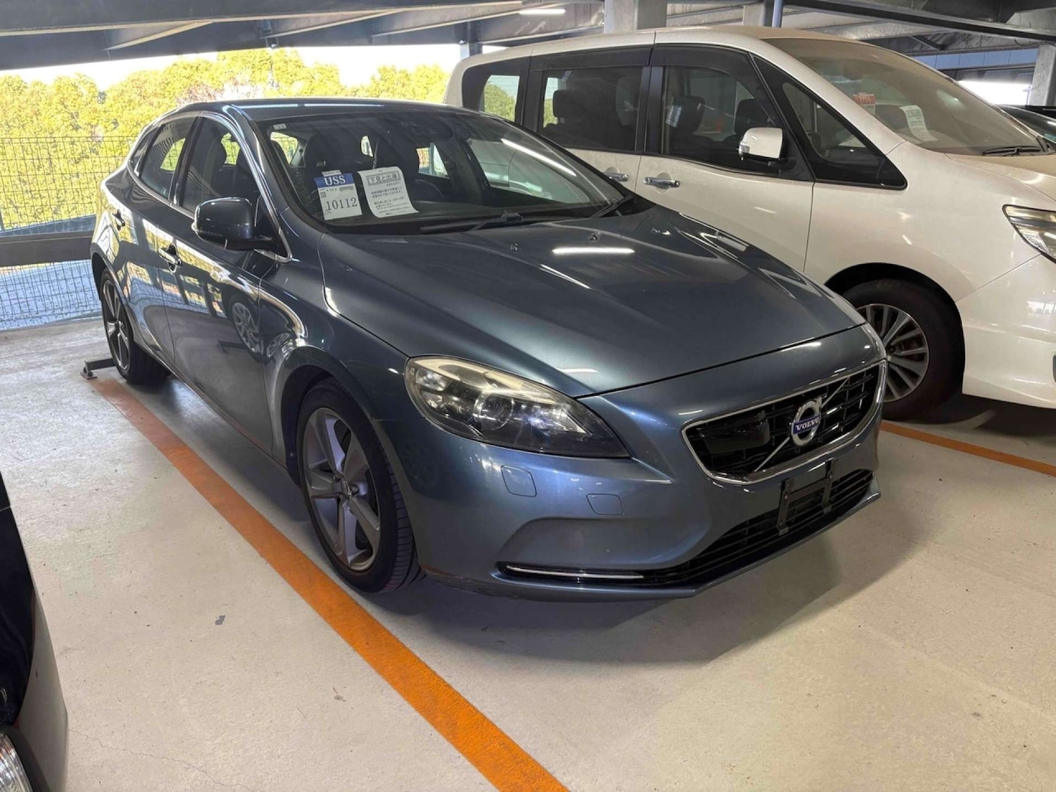 Used Volvo V40 2015 for sale - 77762362: Photo 3