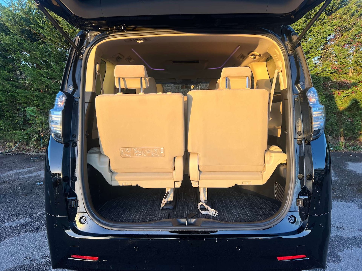 Used Toyota Vellfire 2015 for sale - 76830942: Photo 13