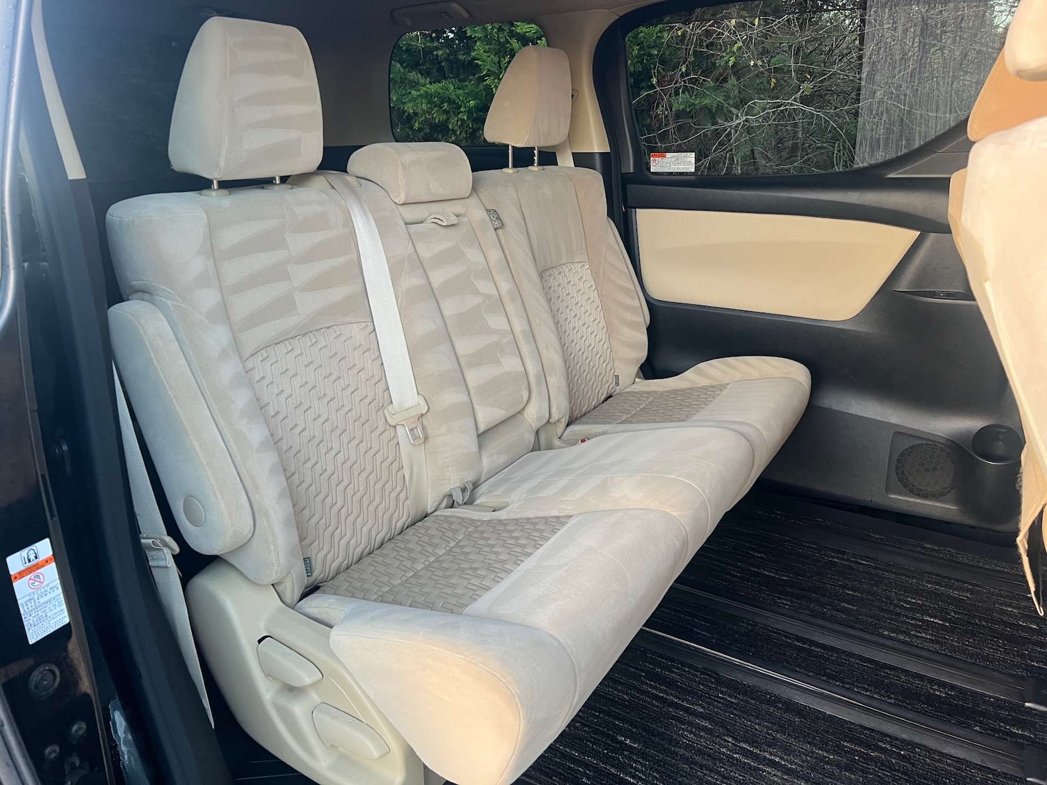 Used Toyota Vellfire 2015 for sale - 76830942: Photo 22