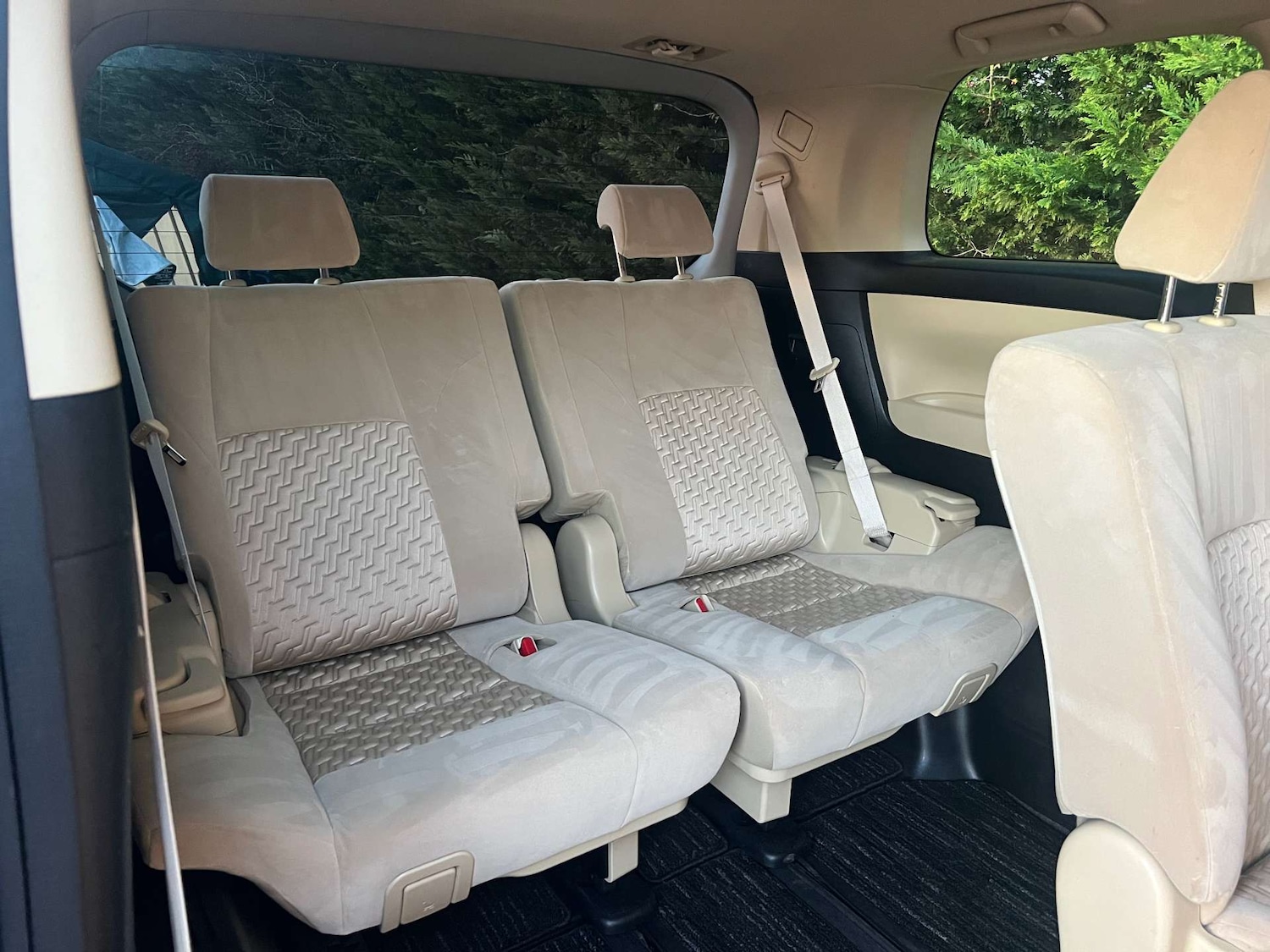 Used Toyota Vellfire 2015 for sale - 76830942: Photo 23