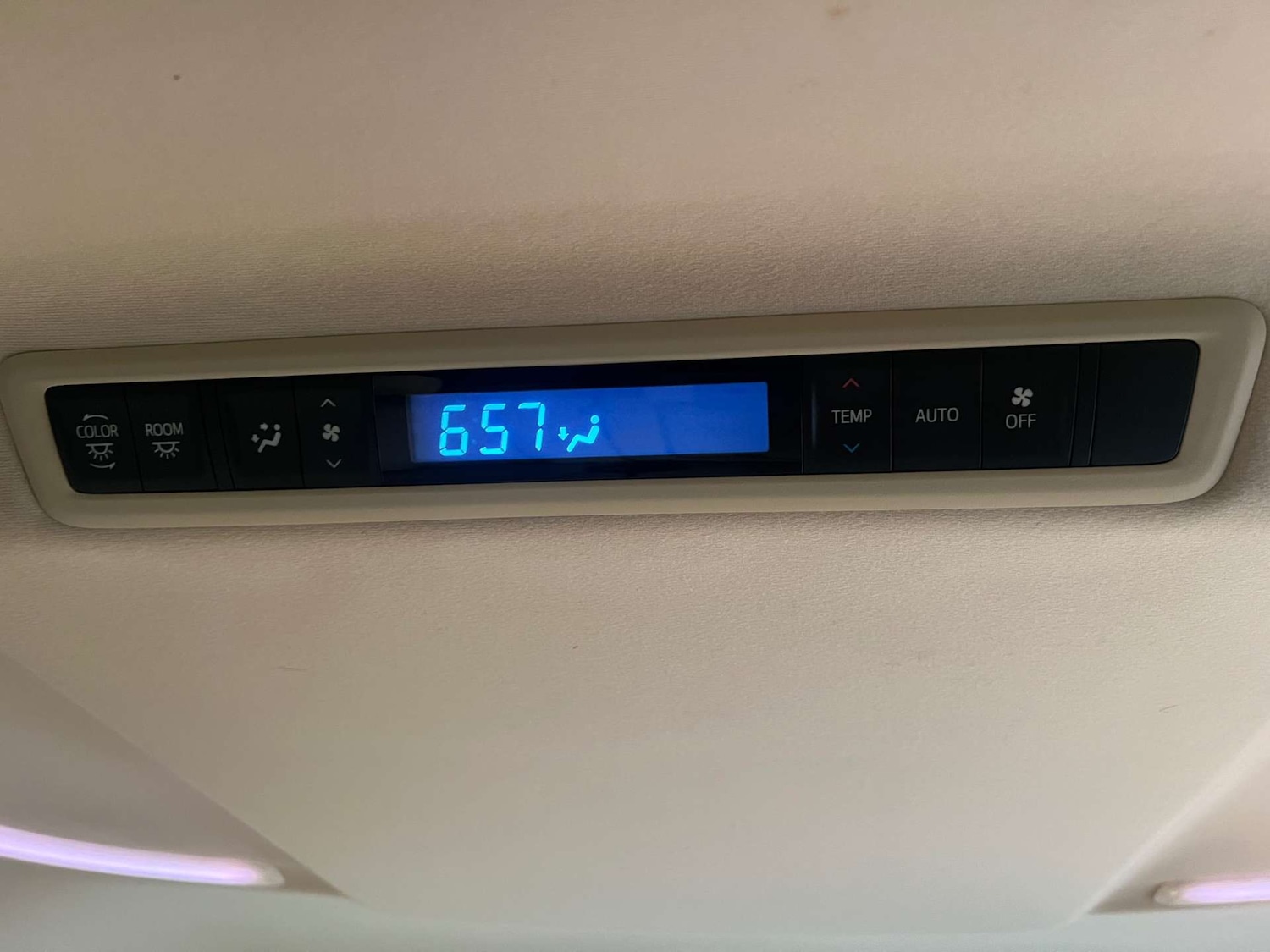 Used Toyota Vellfire 2015 for sale - 76830942: Photo 43