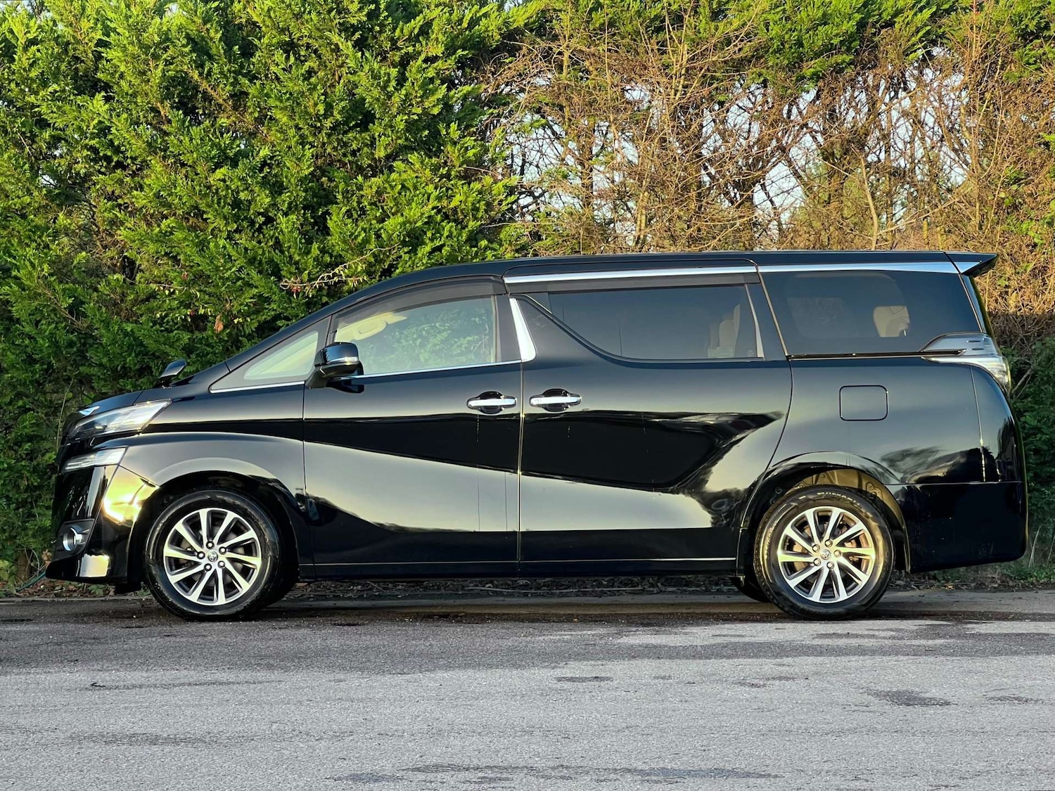 Used Toyota Vellfire 2015 for sale - 76830942: Photo 7