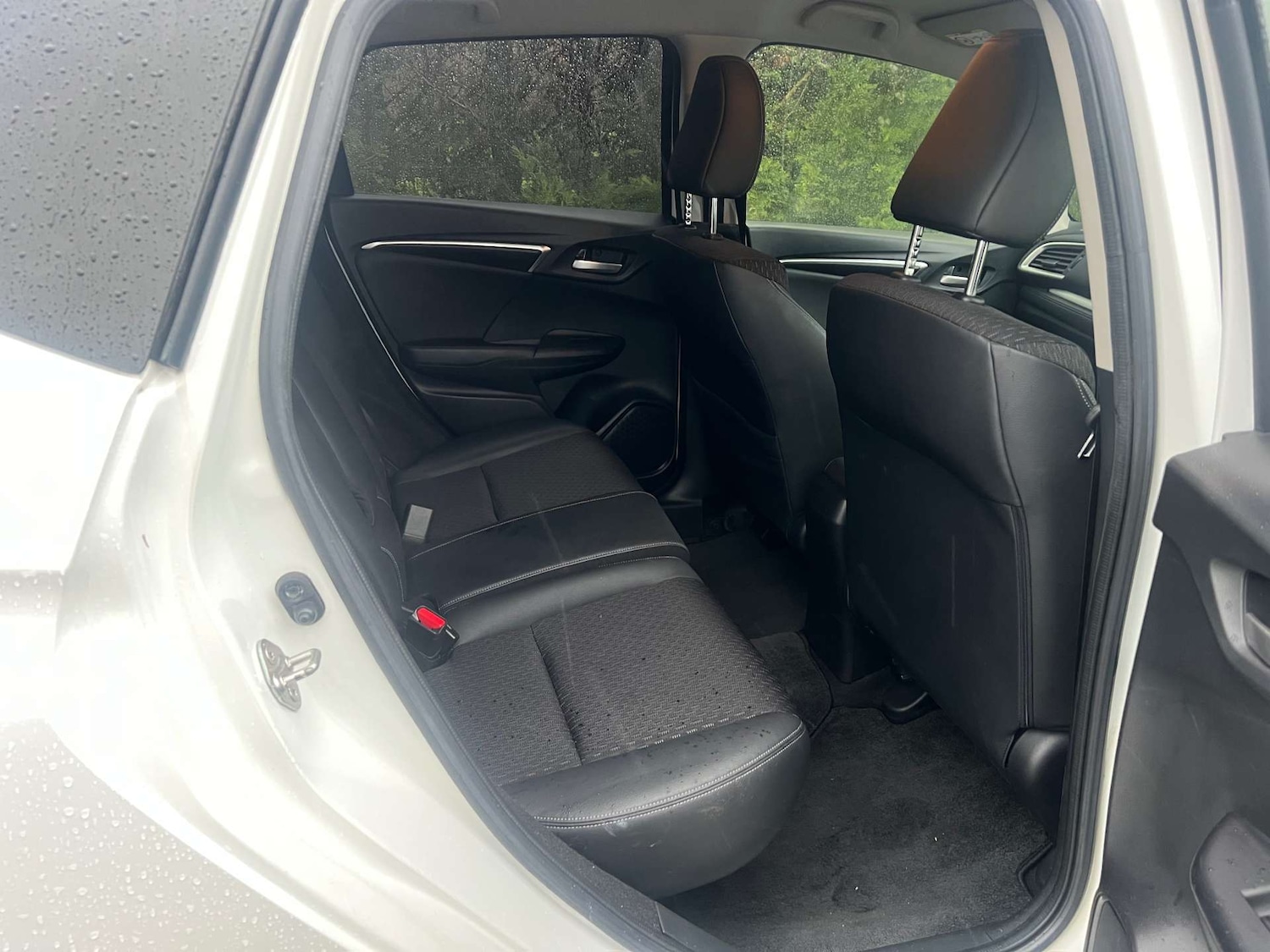 Used Honda Jazz 2015 for sale - 76980042: Photo 20