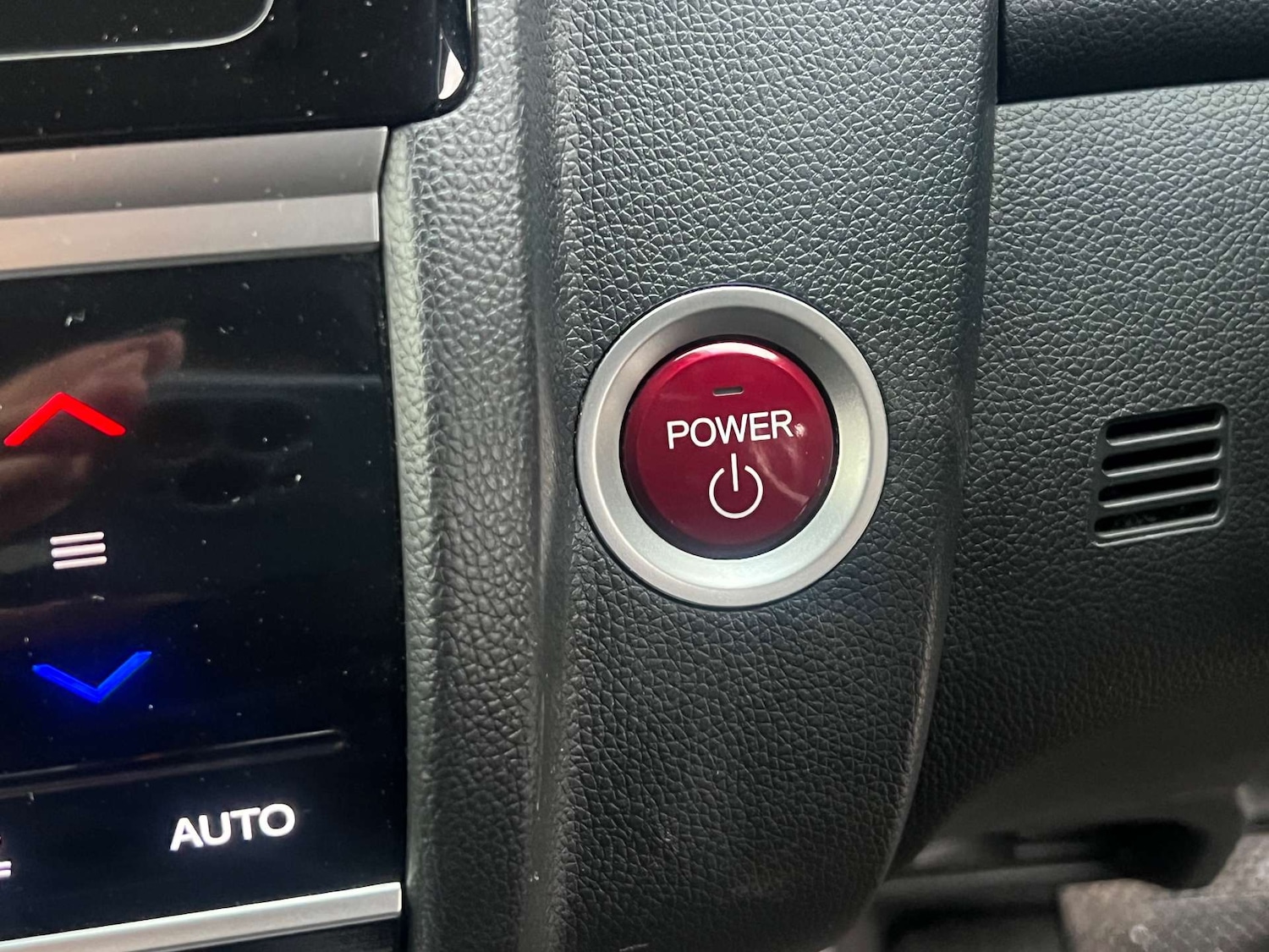 Used Honda Jazz 2015 for sale - 76980042: Photo 25