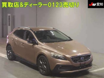 Used Volvo V40 2014 for sale - 77762346: Photo