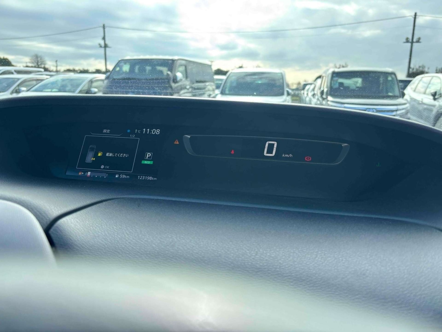 Used Nissan Serena 2016 for sale - 77762376: Photo 19