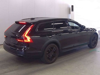 Used Volvo V90 2017 for sale - 79445262: Photo