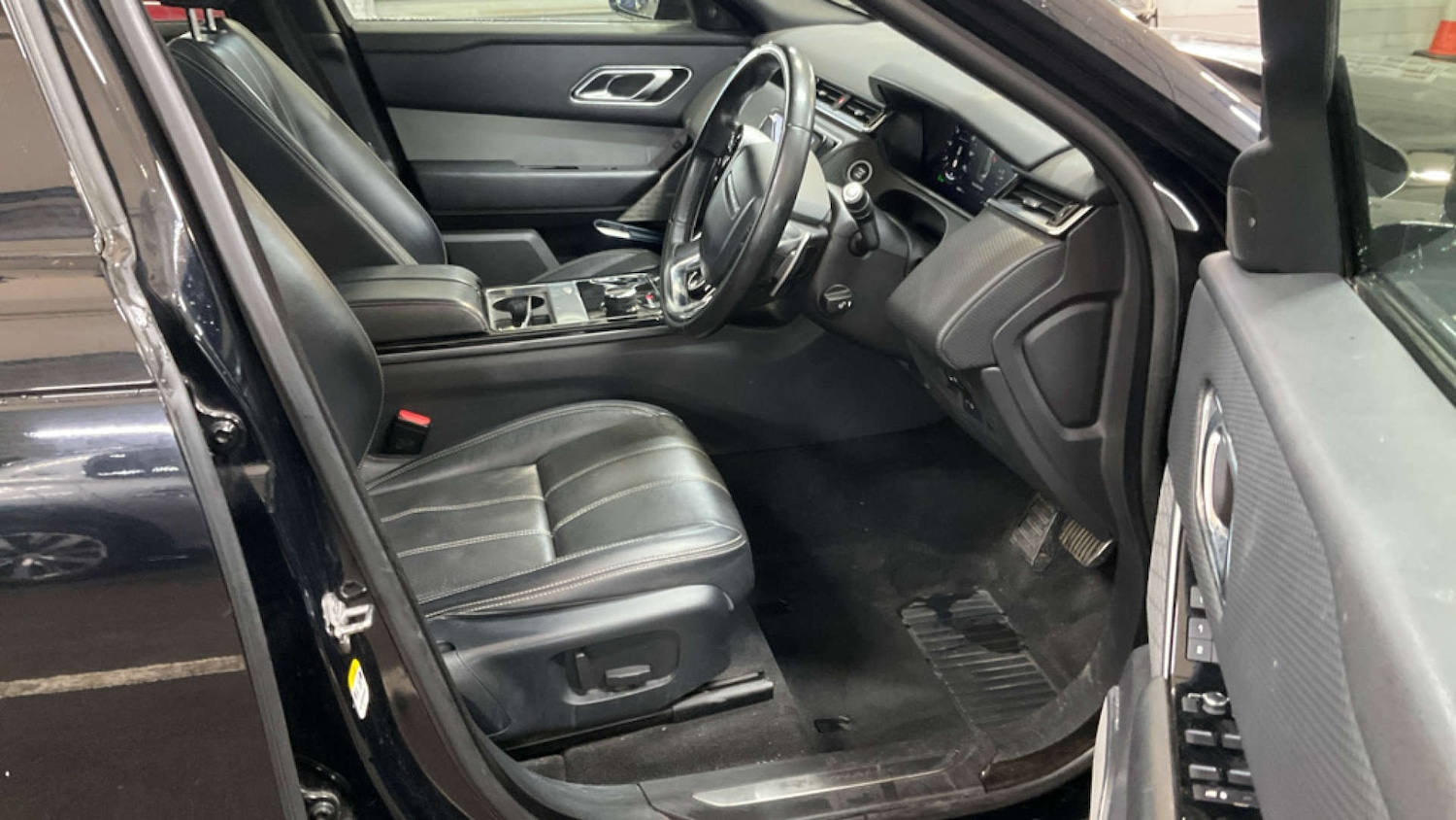 Used Land Rover Range Rover Velar 2018 for sale - 76834600: Photo 13